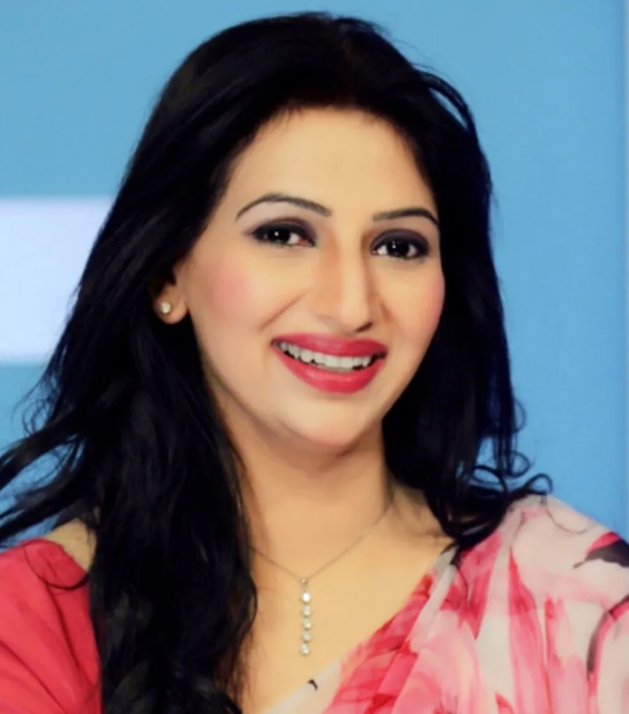 Client testimonial featuring Dr. Swati Maheswari with quote on nutrition