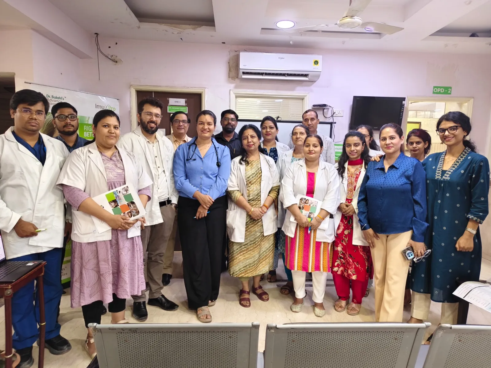 Dr. Bakshi Advance Diagnostics team with Thakral Hospital team