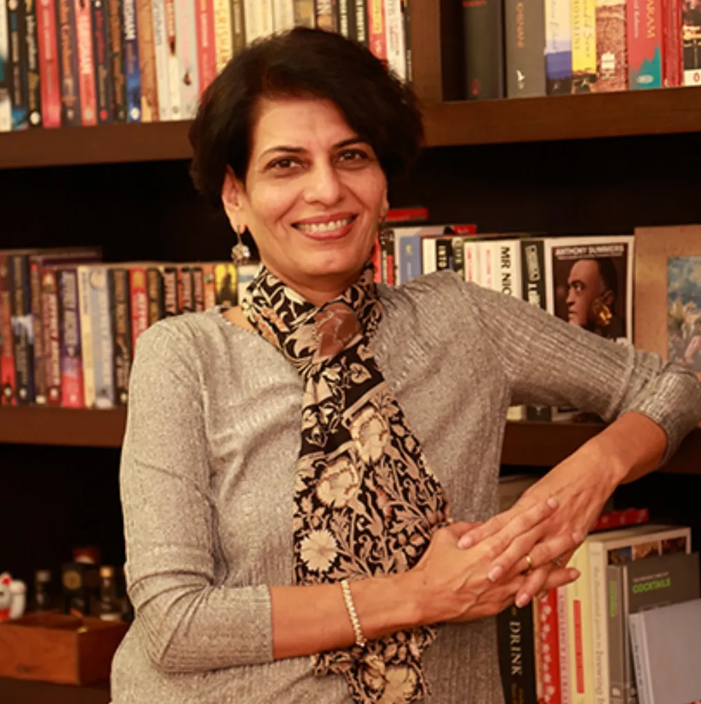 Testimonial graphic featuring Ms. Ishi Khosla with quote on food intolerance awareness